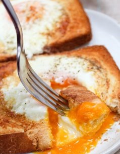 Air-Fryer-Egg-Toast