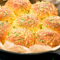 keto-garlic-rolls