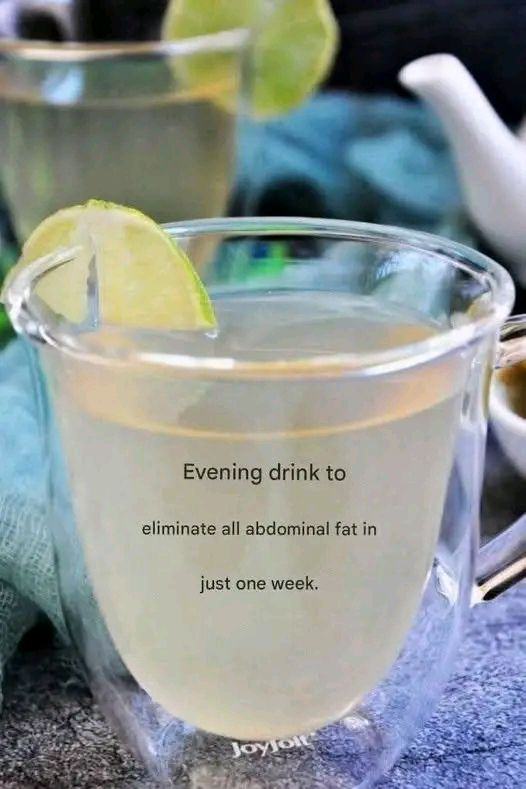 Refreshing Homemade Lemon Water